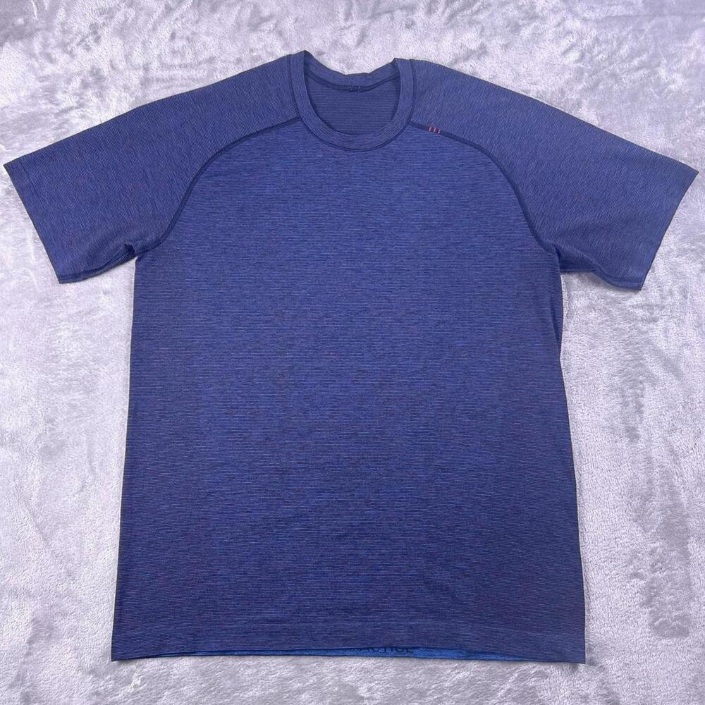 Lululemon Mens M Blue Striped Athletic T Shirt Short Sleeve Crewneck